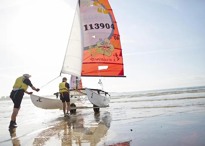 T2 Rénové, 4 Couchages, Parking Privé, 200m Plage, Balcon, Meublé Tourisme 2 étoiles - Fr-1-224c-179 Appartement *